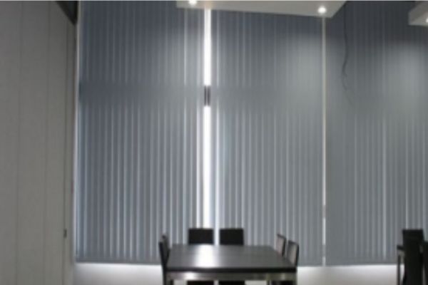 Vertical Blind Malang