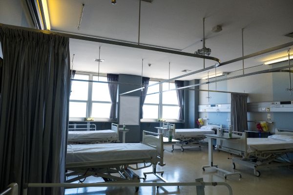 Gorden Sekat Rumah Sakit